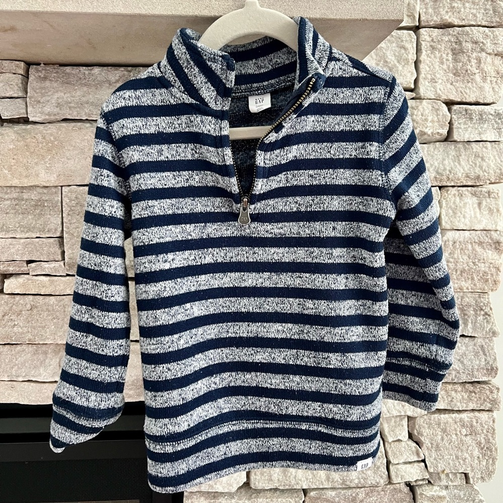 ❤️✨Gap Sweater✨❤️